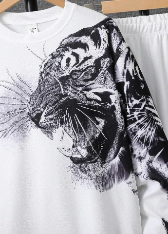 Белый демисезонный костюм (свитшот, брюки) брючный SHEIN