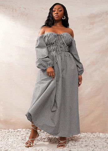 Черно-белое кэжуал платье клеш, с открытыми плечами SHEIN в клетку