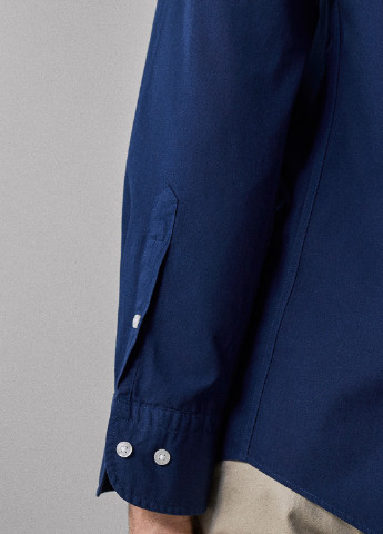 Темно-синяя кэжуал рубашка однотонная Massimo Dutti