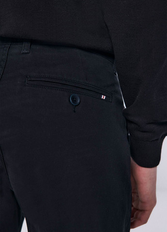 Черные кэжуал демисезонные чиносы брюки Springfield