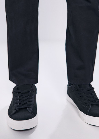 Черные кэжуал демисезонные чиносы брюки Springfield