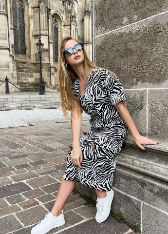 Чорна сукня ST-Seventeen