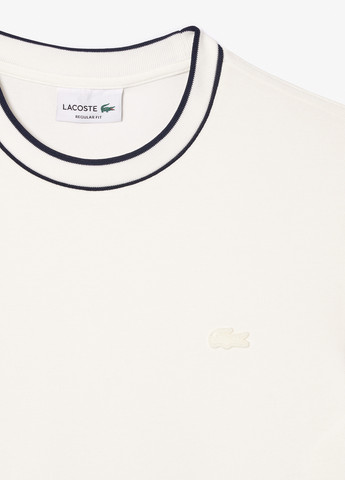 Белая футболка Lacoste