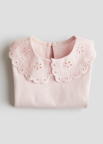 Светло-розовая однотонная блузка H&M летняя