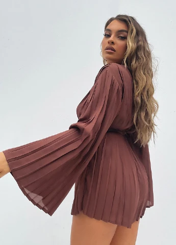 Комбинезон PrettyLittleThing комбинезон-шорты однотонный коричневый кэжуал полиэстер
