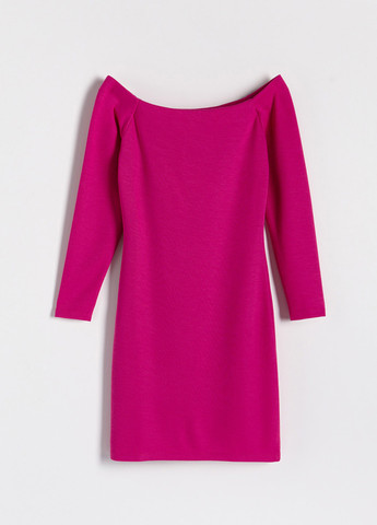 Фуксиновое (цвета Фуксия) кэжуал платье с открытыми плечами Reserved однотонное