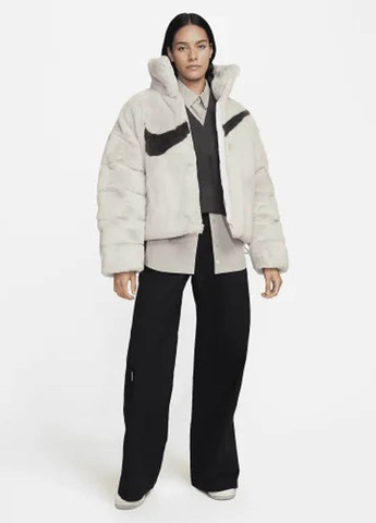 Світло-бежева зимня куртка Nike