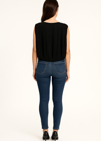 Чорна блуза Sassofono