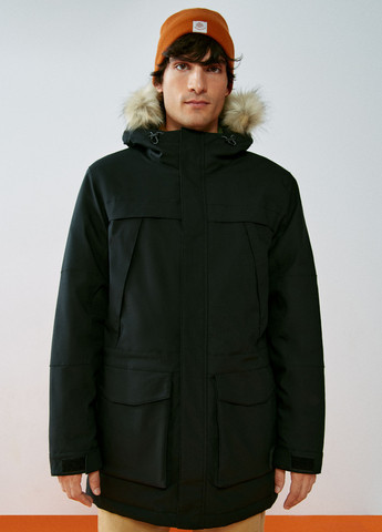 Черная зимняя куртка Springfield