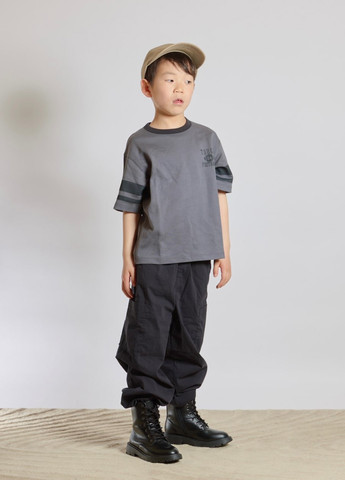 Сіра демісезонна футболка Uniqlo