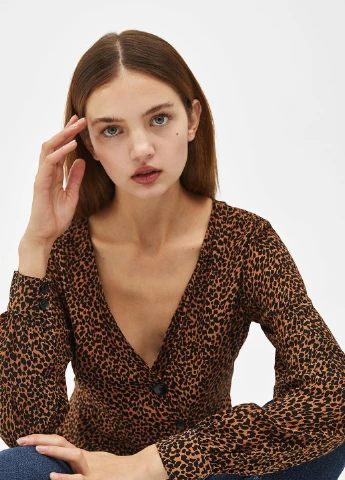 Світло-коричнева блуза демісезон Bershka