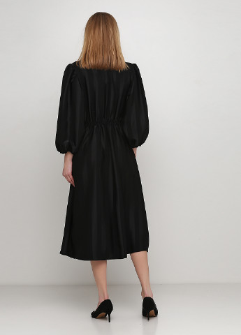 Черное кэжуал платье Lumina однотонное