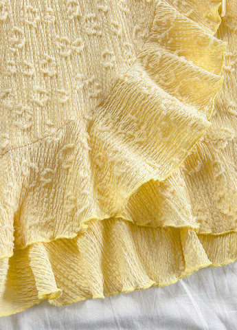 Світло-жовтий кежуал сукня на запах SHEIN однотонна