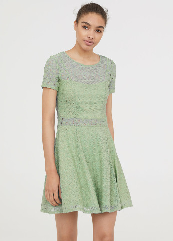 Оливково-зеленое кэжуал платье H&M однотонное