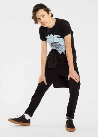 Черная летняя футболка Reporter Young