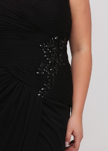 Черное вечернее платье с открытой спиной, футляр Adrianna Papell однотонное