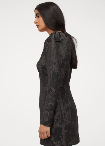 Черное платье H&M однотонное
