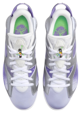 Фіолетові всесезонні кросівки Nike