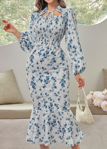 Белое кэжуал платье годе SHEIN с цветочным принтом