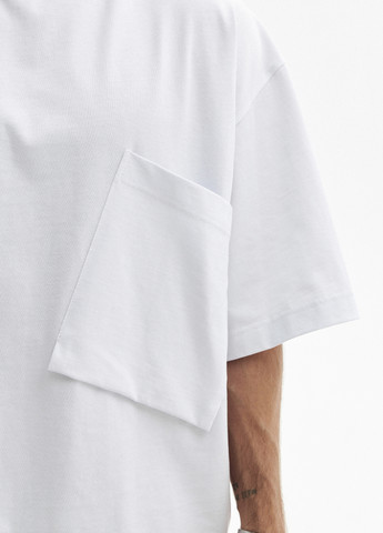 Біла футболка No Brand