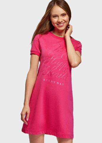 Розовое кэжуал платье платье-футболка Oodji с надписью