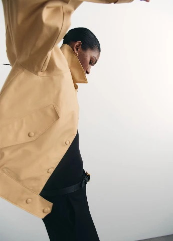 Пісочна демісезонна куртка твілова H&M