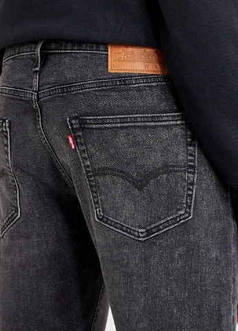 Серые демисезонные джинсы Levi's
