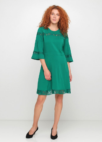 Зеленое кэжуал платье клеш Sassofono однотонное