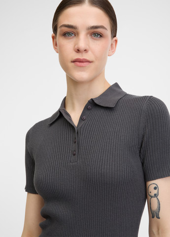 Темно-серая женская футболка-поло Orsay однотонная