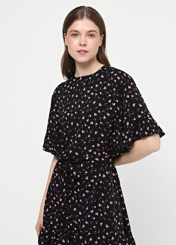 Черное кэжуал платье клеш Braska с цветочным принтом