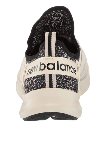 Светло-бежевые демисезонные кроссовки New Balance
