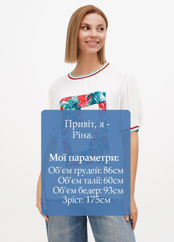 Молочная блуза Sassofono