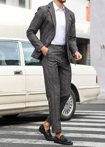 Темно-сірий демісезонний костюм (піджак, штани) брючний SHEIN