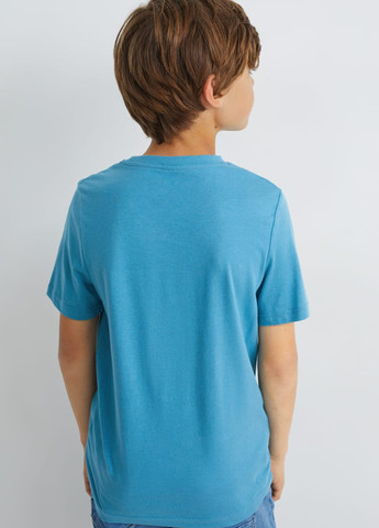 Голубая летняя футболка C&A