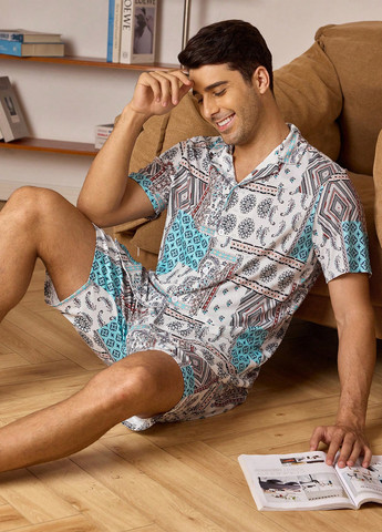 Светло-бежевый демисезонный костюм (рубашка, шорты) SHEIN