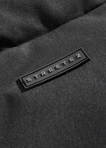 Черная демисезонная куртка SHEIN