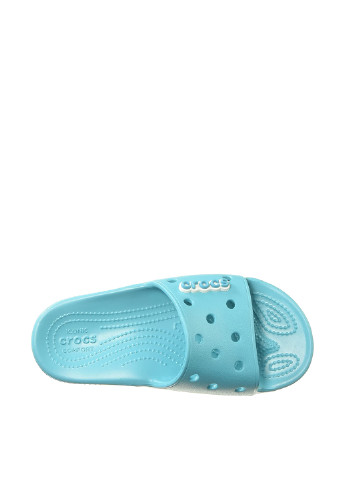 Голубые пляжные шлепанцы Crocs