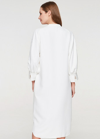 Белое кэжуал платье с длинным рукавом Brunello de Neri однотонное