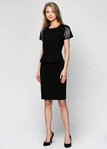 Черное кэжуал платье с коротким рукавом Pinko однотонное