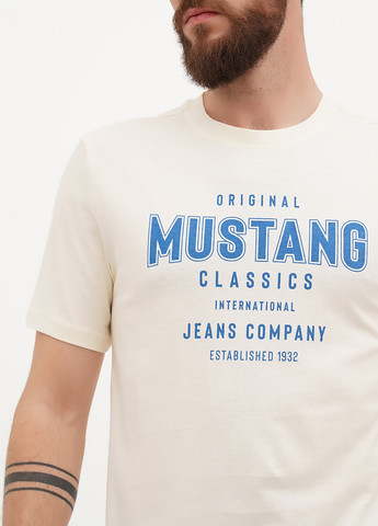 Айворі футболка Mustang
