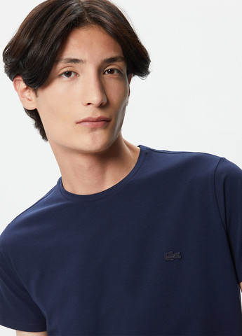 Темно-синяя футболка Lacoste