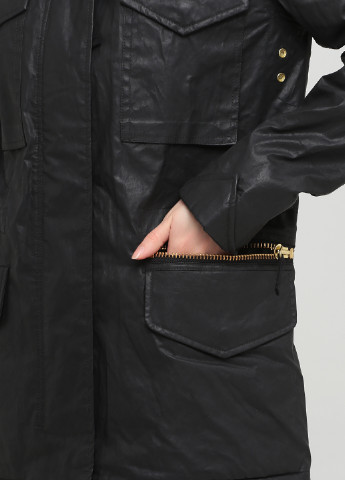 Черная демисезонная куртка SAM