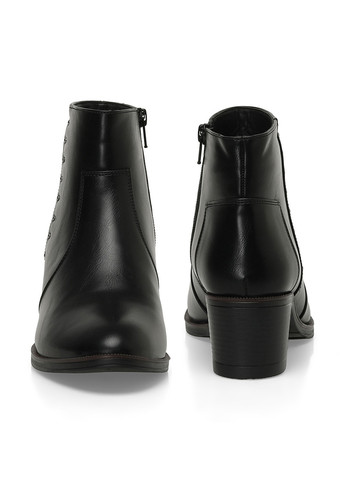 Осенние ботинки Polaris с заклепками из искусственной кожи