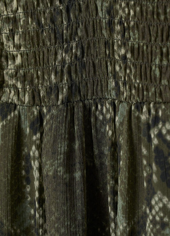 Темно-зелена кежуал сукня H&M зміїний