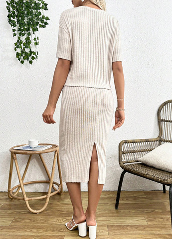 Костюм для беременных (футболка, юбка) SHEIN (337834001)