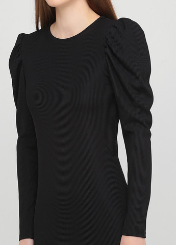 Черное коктейльное, кэжуал платье силуэтная H&M однотонное