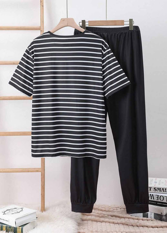 Черно-белый демисезонный комплект (футболка, брюки) SHEIN