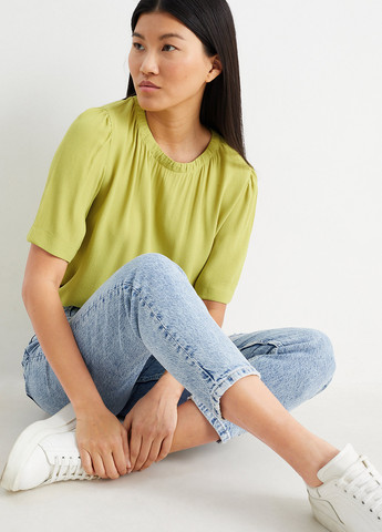 Салатовая блуза C&A