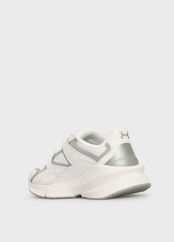 Белые всесезонные кроссовки Under Armour