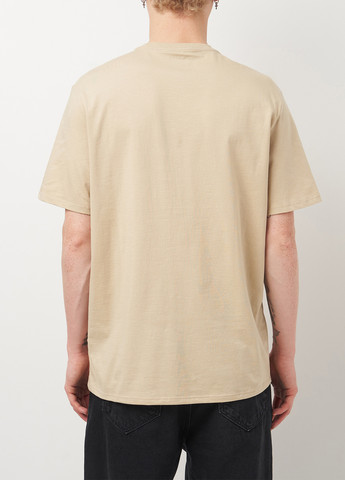 Бежевая футболка Calvin Klein